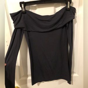 thrifted wilfred off the sholder long sleeve